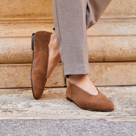 2727 Brown Ballerina