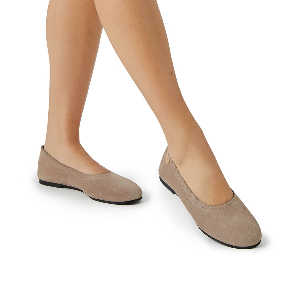 2726 Beige Ballerina