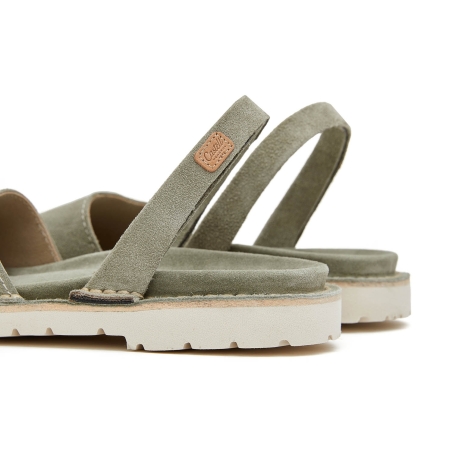 1059 Women Combinated